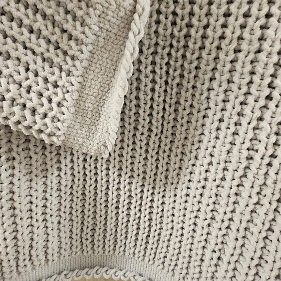BP Light Gray Knit Sweater - Picture 4 of 6